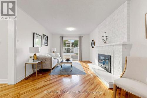 1213 Rosethorne Road, Oakville, ON 