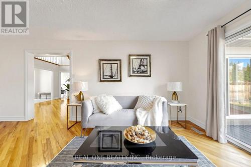 1213 Rosethorne Road, Oakville, ON 