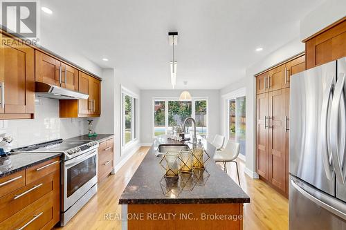 1213 Rosethorne Road, Oakville, ON 