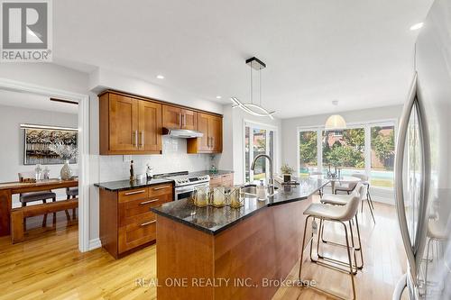 1213 Rosethorne Road, Oakville, ON 