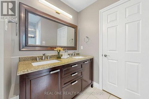 1213 Rosethorne Road, Oakville, ON 