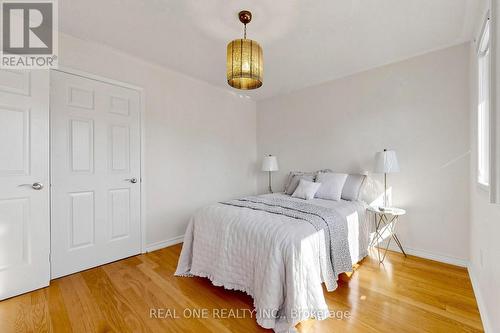 1213 Rosethorne Road, Oakville, ON 