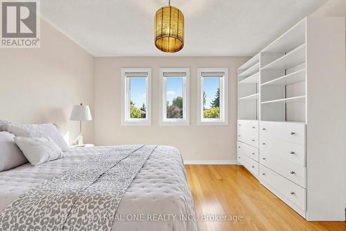 1213 Rosethorne Road, Oakville, ON 
