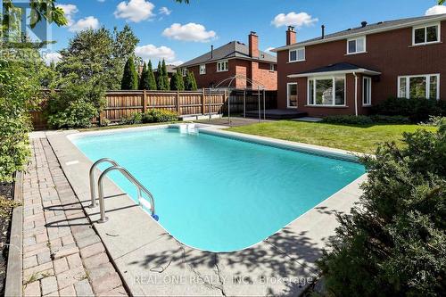 1213 Rosethorne Road, Oakville, ON 