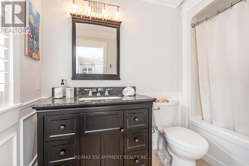 381 Woodworth Court, Hamilton, ON 