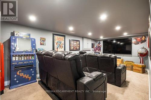 381 Woodworth Court, Hamilton, ON 