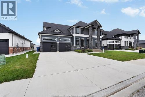 1933 VILLA CANAL DRIVE , Kingsville, Ontario N9Y 0G5 2