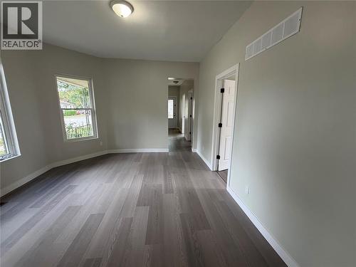 279 MITTON STREET South , Sarnia, Ontario N7T 3E4 2