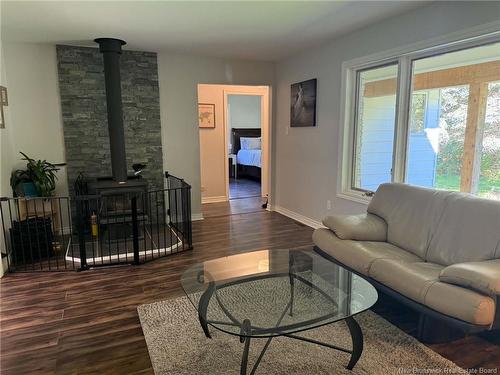 15 Mckinnon Rd, Miramichi, NB 