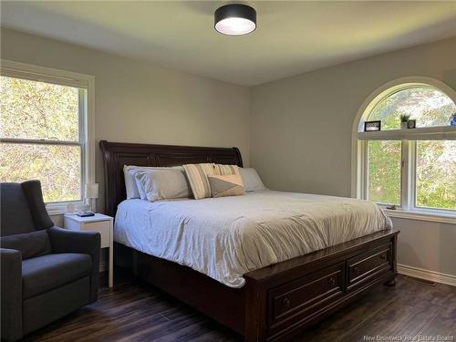 15 Mckinnon Rd, Miramichi, NB 