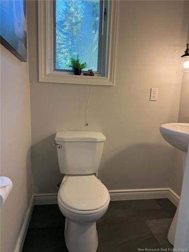 15 Mckinnon Rd, Miramichi, NB 