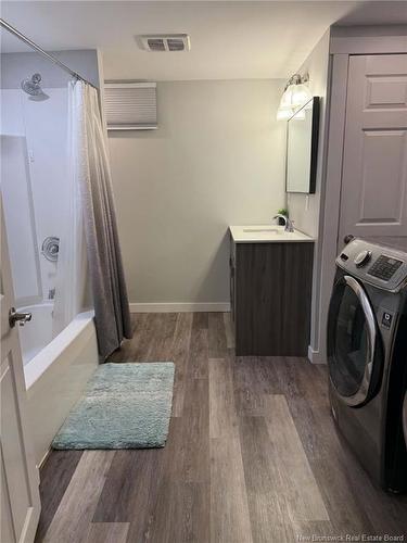 15 Mckinnon Rd, Miramichi, NB 