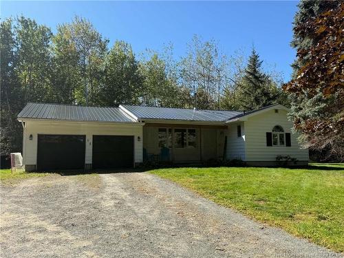 15 Mckinnon Rd, Miramichi, NB 