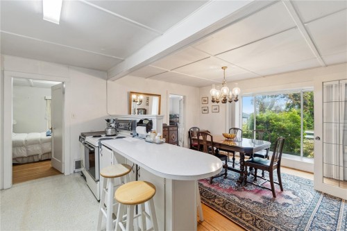 6110 Island Hwy West, Qualicum Beach, BC 