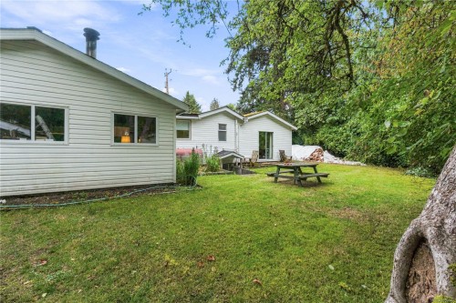 6110 Island Hwy West, Qualicum Beach, BC 