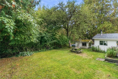 6110 Island Hwy West, Qualicum Beach, BC 