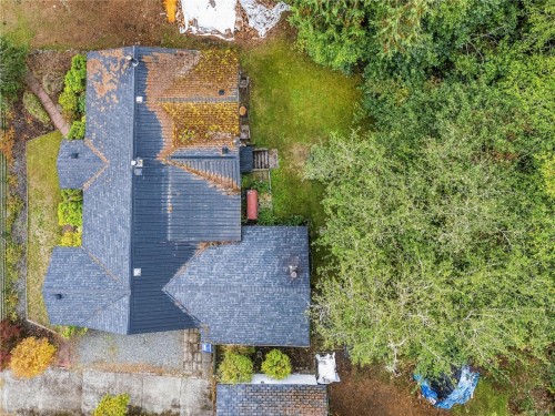 6110 Island Hwy West, Qualicum Beach, BC 