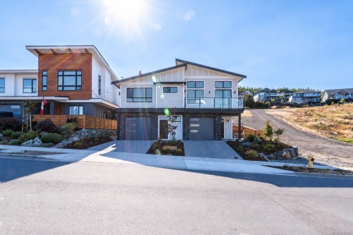 3226 Woodrush Dr, Duncan, BC 