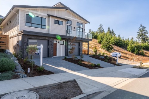 3226 Woodrush Dr, Duncan, BC 