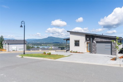 3227 Woodrush Dr, Duncan, BC 