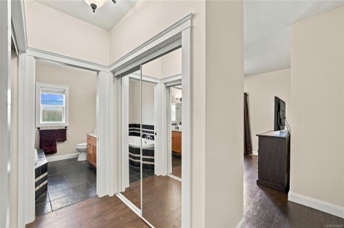 3490 Monterey Dr, Nanaimo, BC 