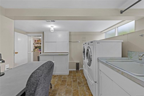 9839 Fir St, Chemainus, BC 
