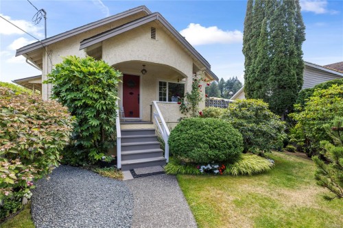 9839 Fir St, Chemainus, BC 