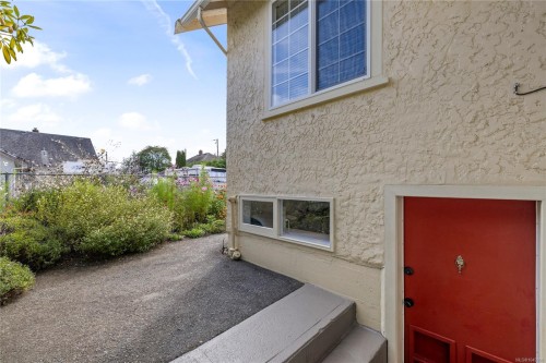 9839 Fir St, Chemainus, BC 