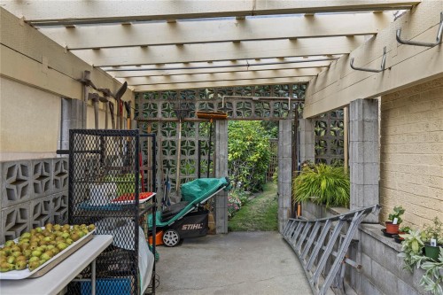 9839 Fir St, Chemainus, BC 