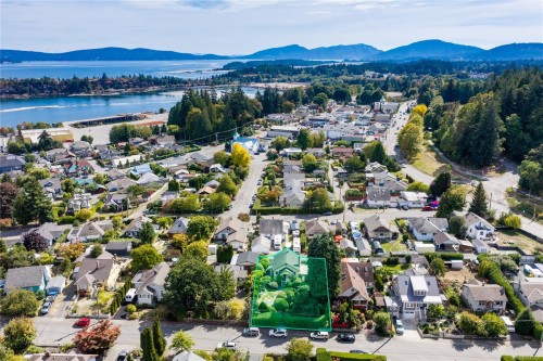 9839 Fir St, Chemainus, BC 