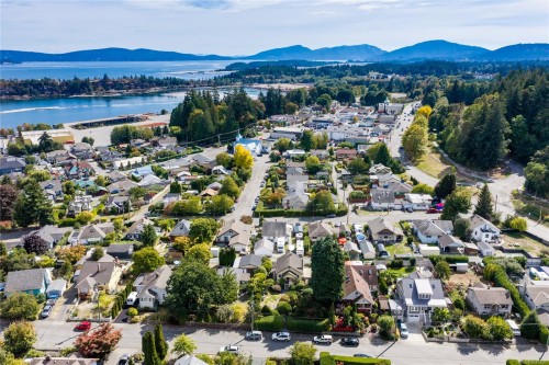9839 Fir St, Chemainus, BC 