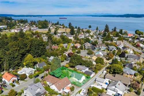 9839 Fir St, Chemainus, BC 