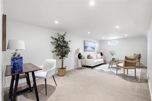 1 Echo Bay, Winnipeg, MB 