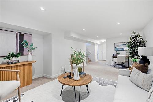 1 Echo Bay, Winnipeg, MB 