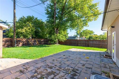 1 Echo Bay, Winnipeg, MB 