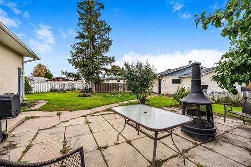 38 Kowall Bay, Winnipeg, MB 