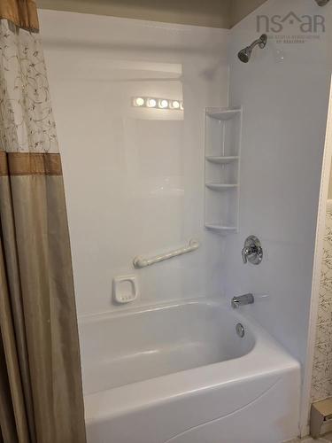 351 Pleasant St, Truro, NS 
