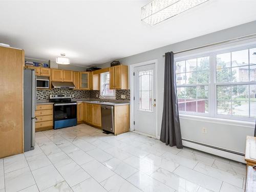 16 Prestwick Close, Halifax, NS 