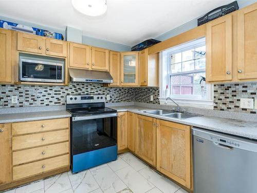 16 Prestwick Close, Halifax, NS 