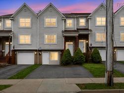 16 Prestwick Close  Halifax, NS B3S 1M4
