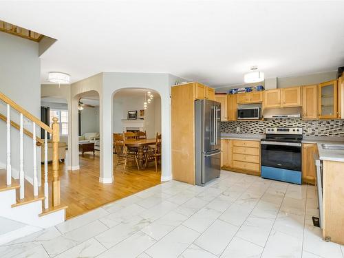16 Prestwick Close, Halifax, NS 
