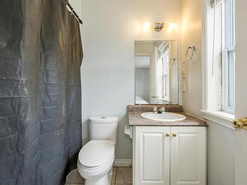 16 Prestwick Close, Halifax, NS 