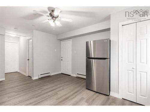 16 Prestwick Close, Halifax, NS 