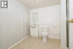 Basement 3pc bathroom in a neutral tone - 