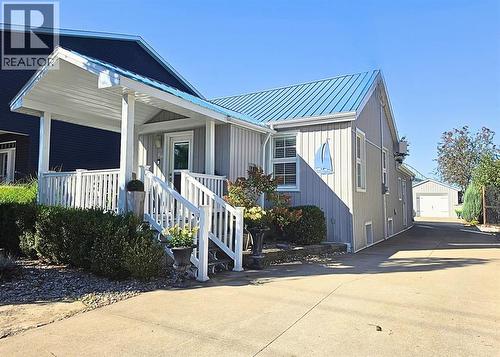16 Fort STREET  Point Edward, ON N7V 1M2