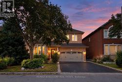 15 WOODLAND TRAIL COURT Vaughan, ON L4L 9H9
