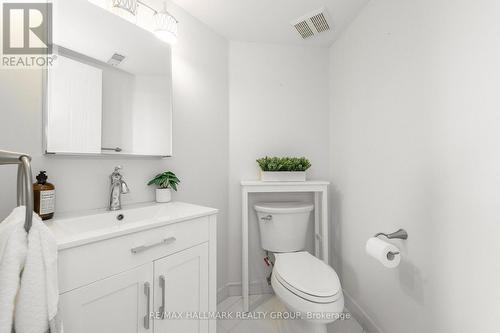 1715 Blohm Drive, Ottawa, ON 