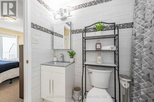 1715 Blohm Drive, Ottawa, ON 