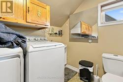 Upstairs unit laundry - 