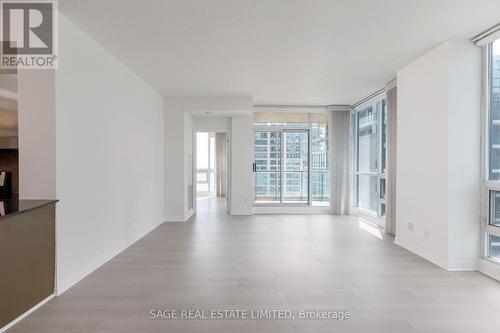 2711 - 16 YONGE STREET , Toronto, Ontario M5E 2A1 4